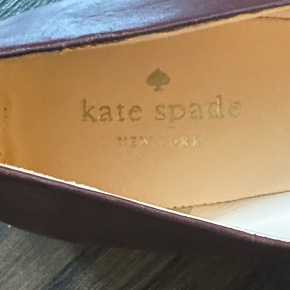 Like New Kate Spade Burgundy Flats with Bow & Gold Details - Picture 10 of 13